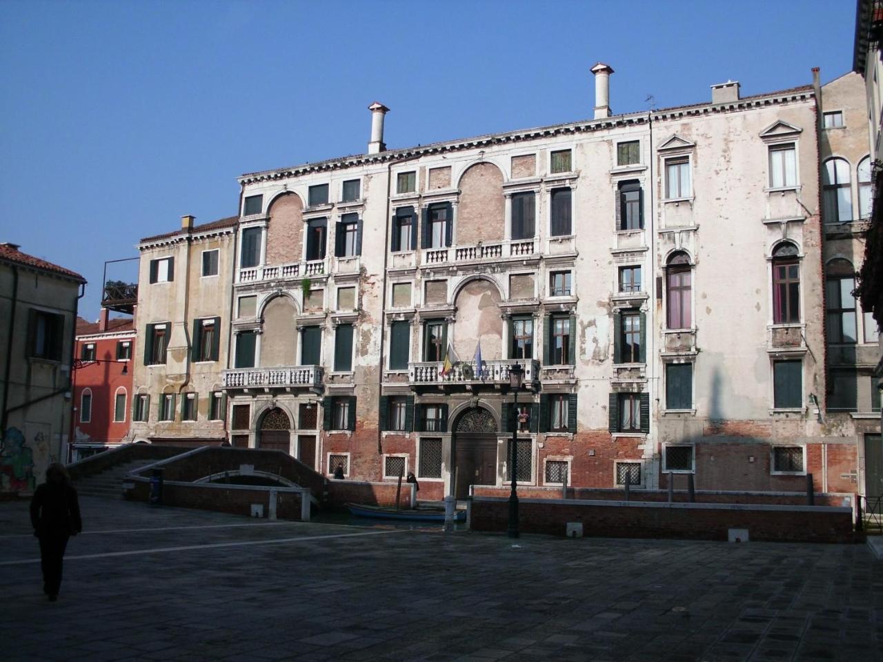 Appartamenti Inside Palazzo Foscarini 威尼斯 外观 照片